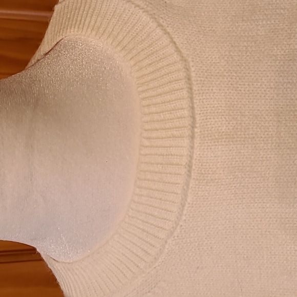 Banana Republic Cream Women's Crew Neck Sweater Size M Petite - Picture 2 of 7